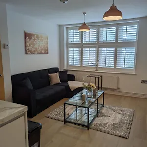 https://apt-2-bed-heart-of.cardiffhotelswales.com